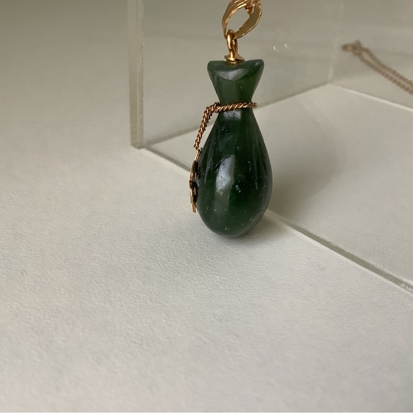 New vintage solid jade moneybag necklace - Picture 8 of 9